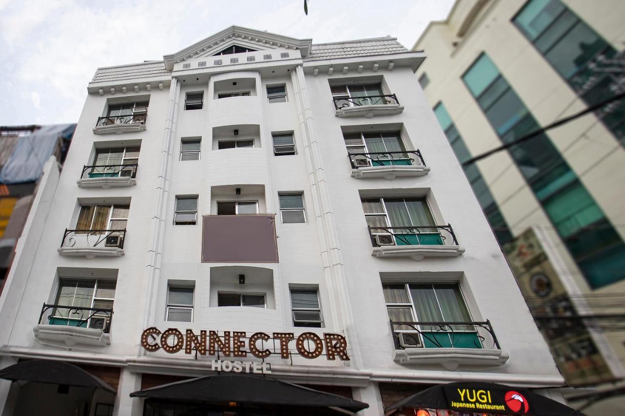 Oyo 821 Connector Hostel Makati City Extérieur photo
