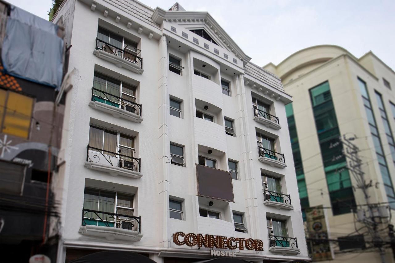 Oyo 821 Connector Hostel Makati City Extérieur photo