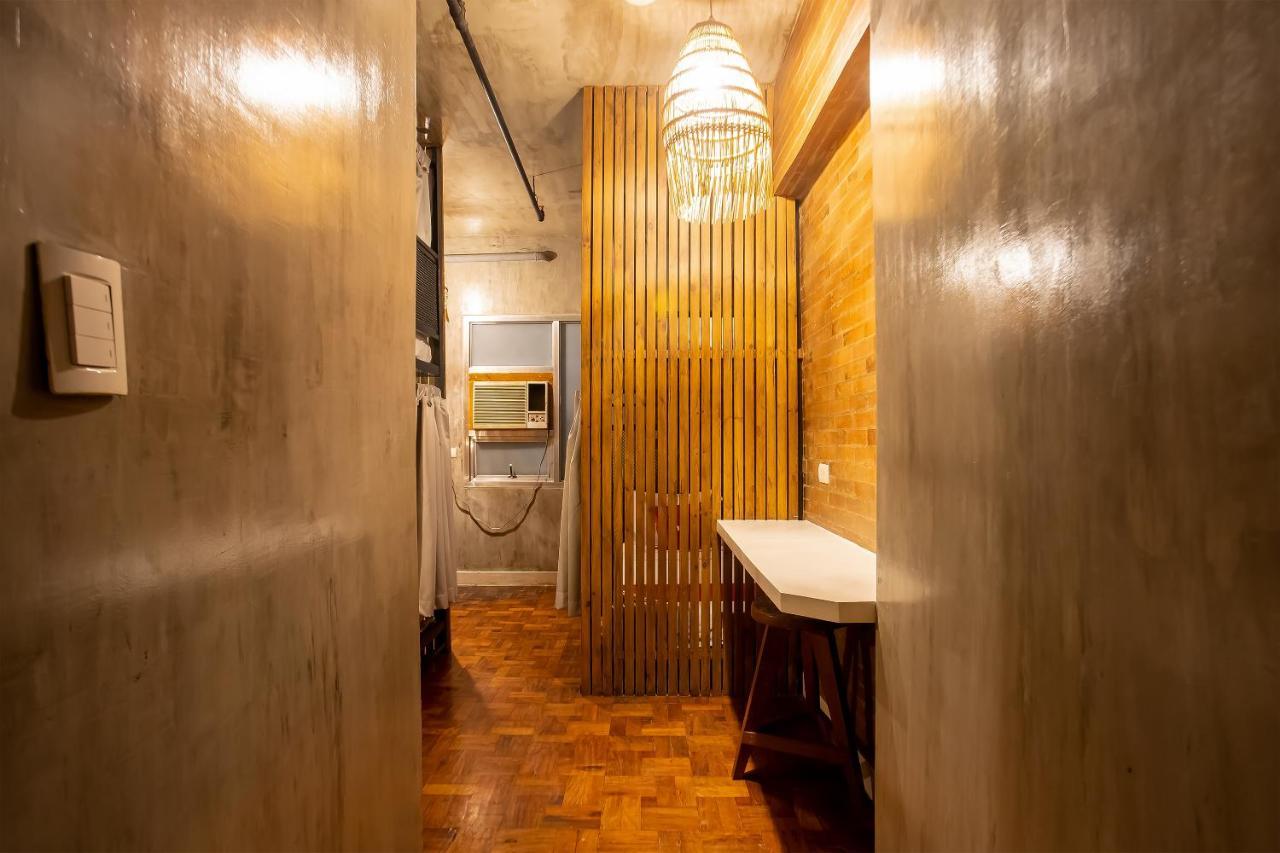 Oyo 821 Connector Hostel Makati City Extérieur photo