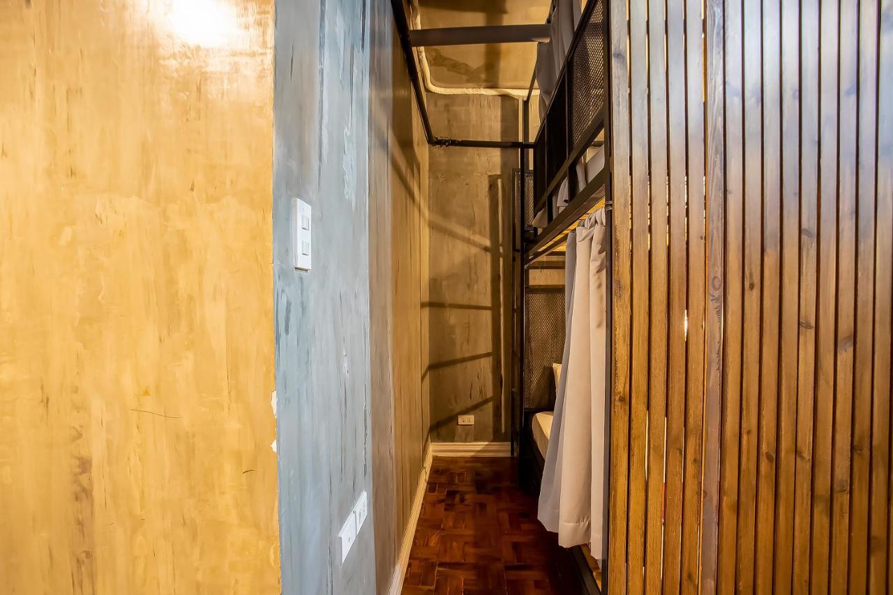 Oyo 821 Connector Hostel Makati City Extérieur photo